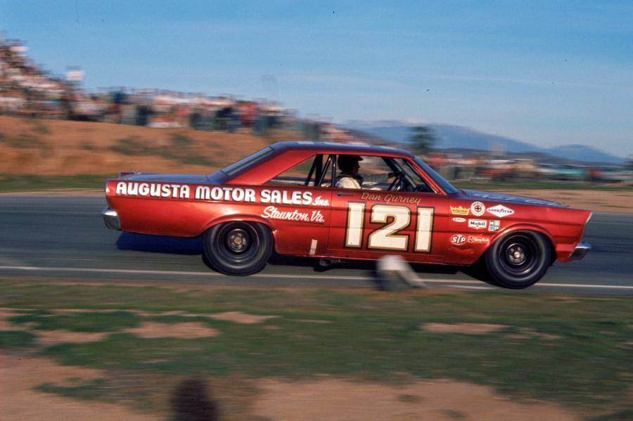  Ford Galaxie 1965 года  (фото 21 из 30)